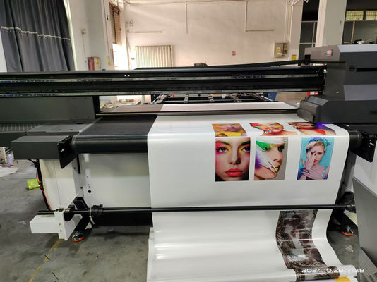 Máy in UV Flatbed Roll to Roll với hệ thống làm cứng LED để in đa màu