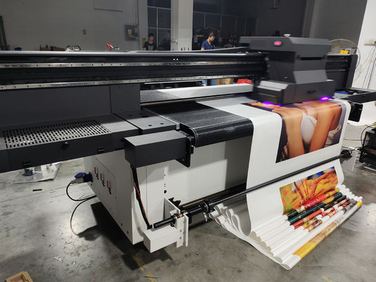 4.5 X 2.5 X 1.8 Meter Tự động Inkjet Roll To Roll máy in với hệ thống Windows